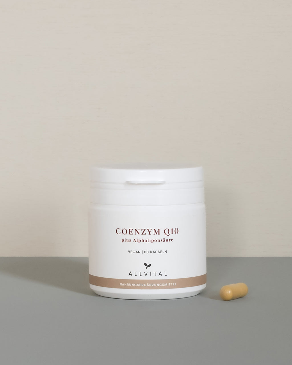 Allvital Coenzym Q10 enthält Alphaliponsäure, Resveratrol, Weinbeerenkernextrakt und Curcumin. Fördert den zellulären Energiestoffwechsel.