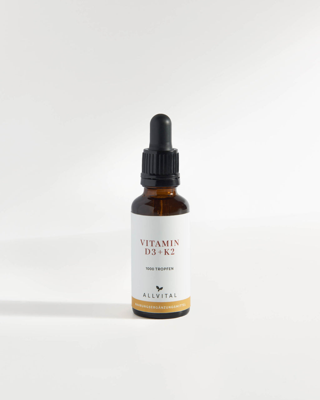 Allvital Vitamin D3 und K2 in öliger Tropfenform. Vitamin D und Vitamin K2 sind fettlösliche Vitamine. Für gesunde Knochen und Zähne, stärkt das Immunsystem.